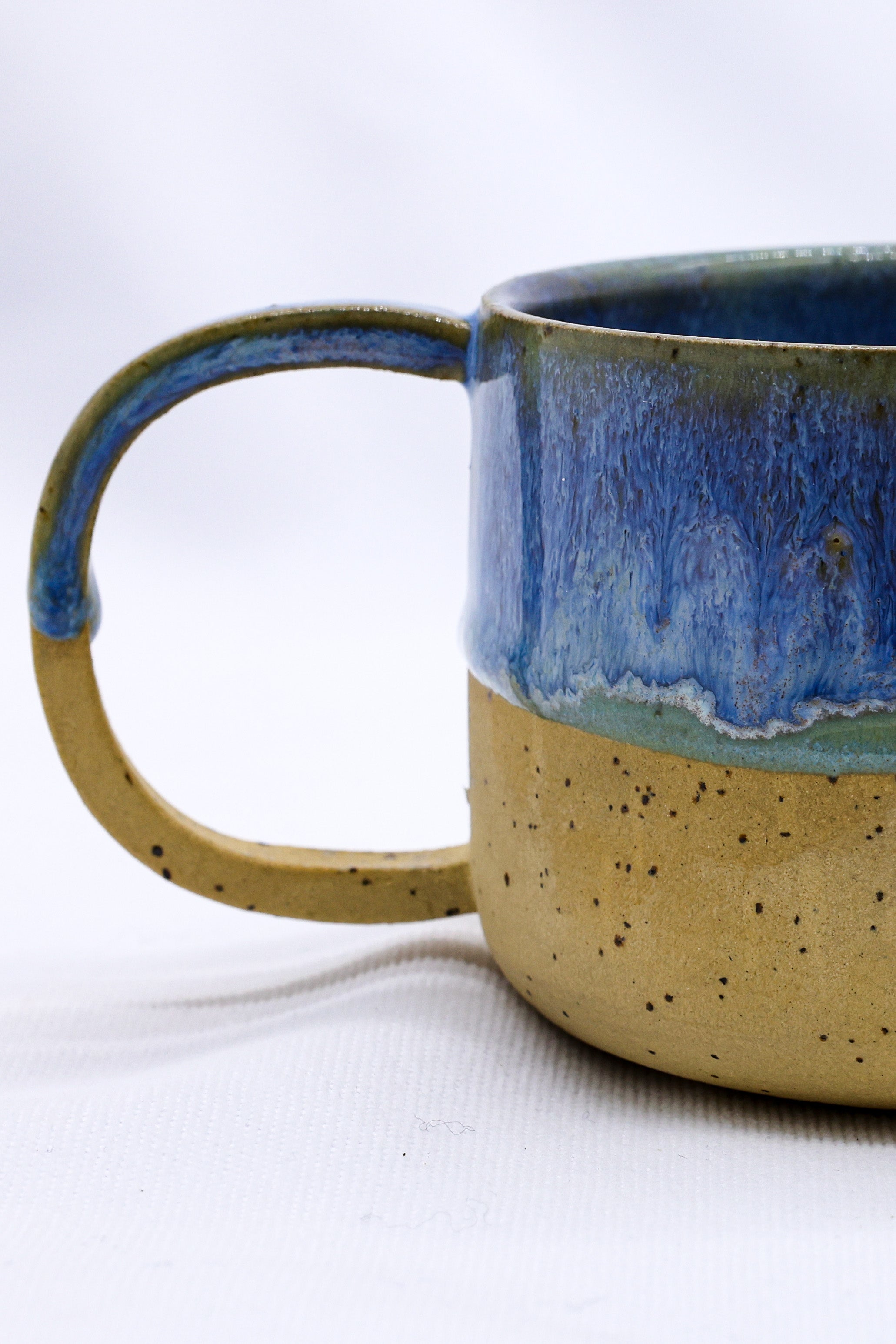 Bluverde Grande Handmade Stoneware Ceramic Mug-1