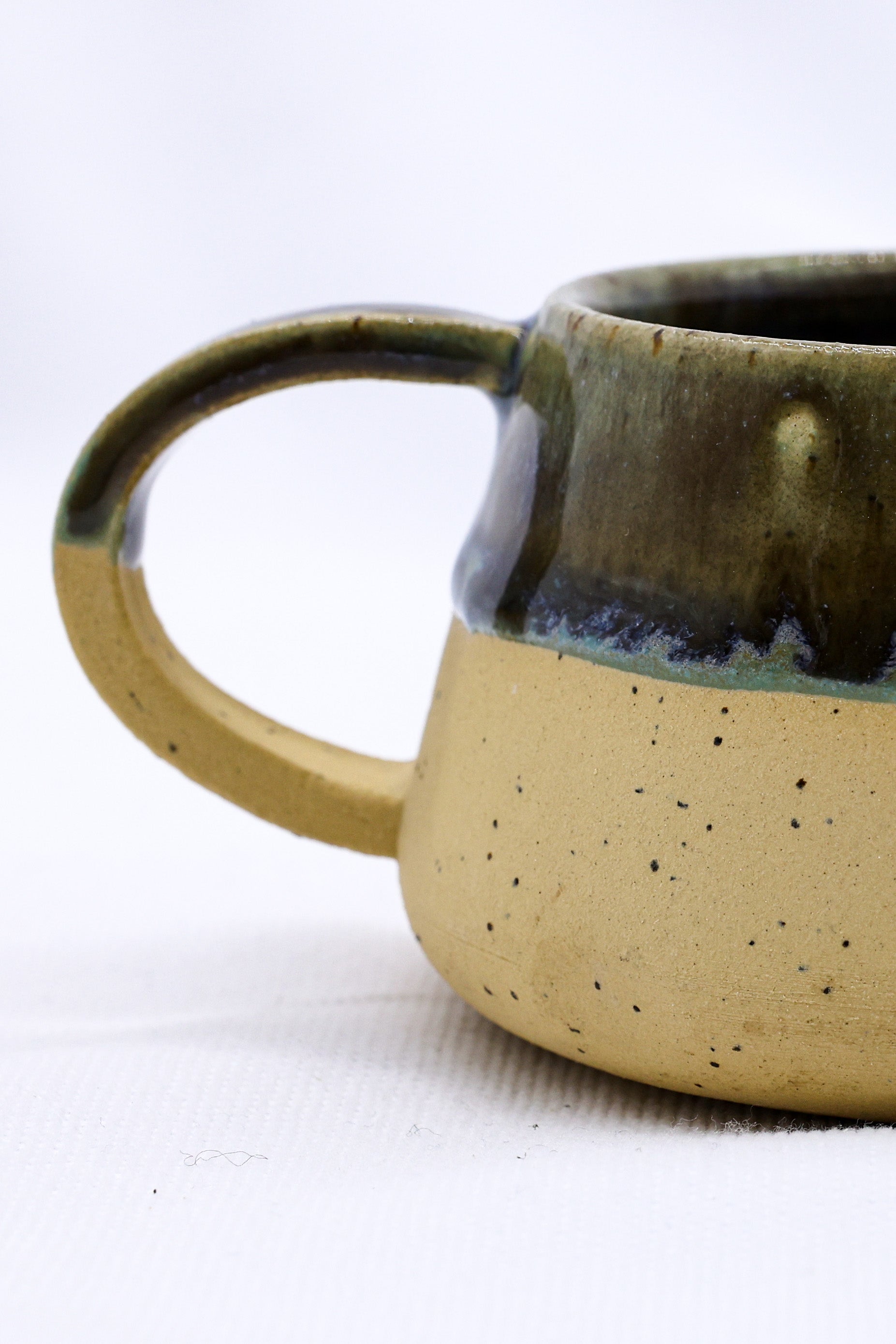 Bluvio Belluma Handmade Stoneware Ceramic Mug-1